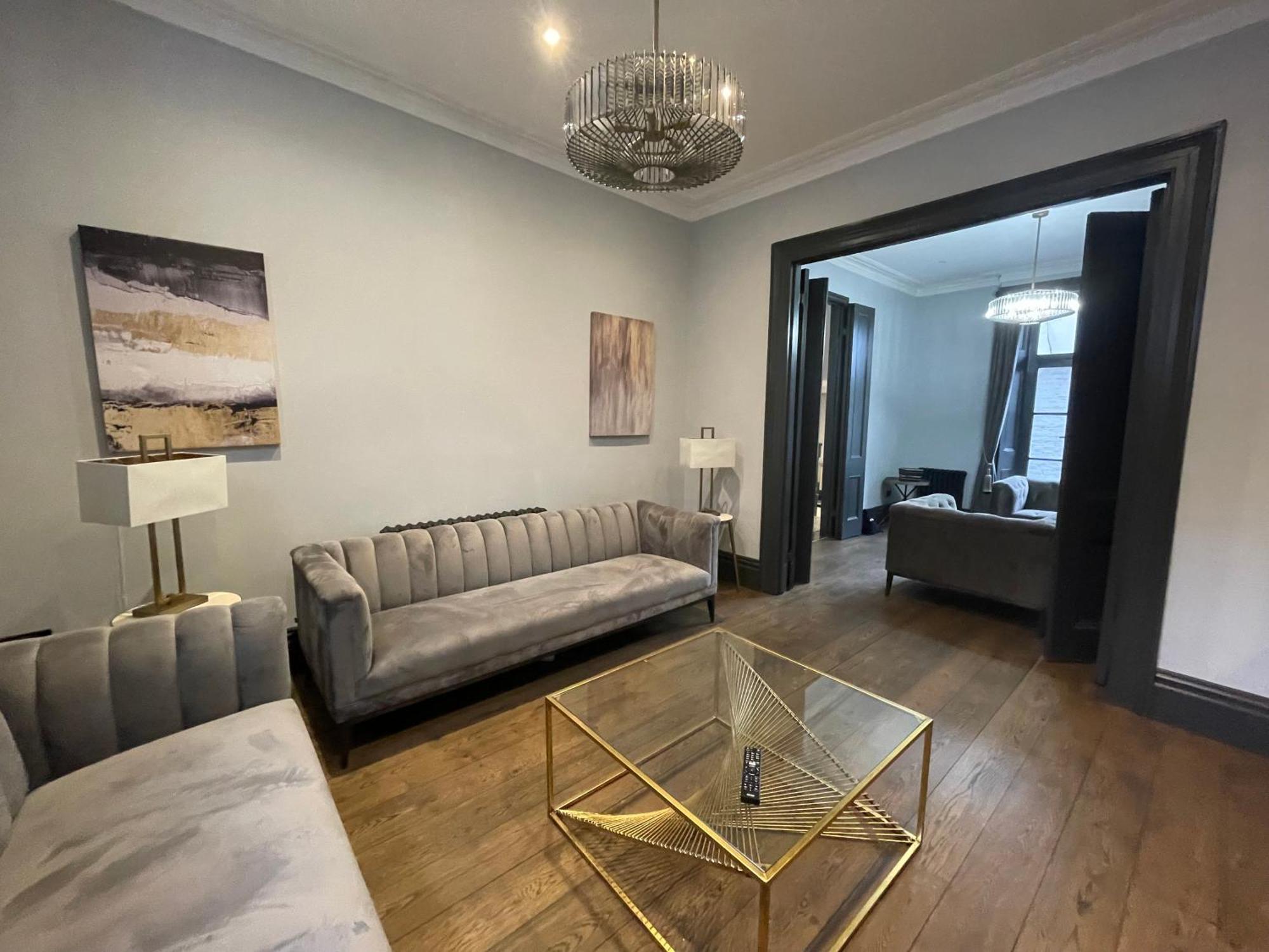 Luxurious & 3bd House - Chelsea London